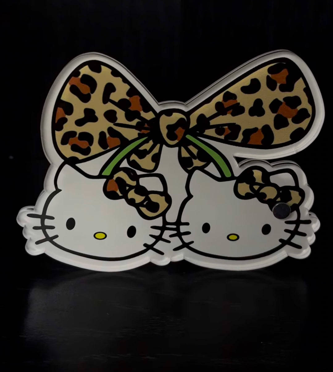 Lash tile hello kitty